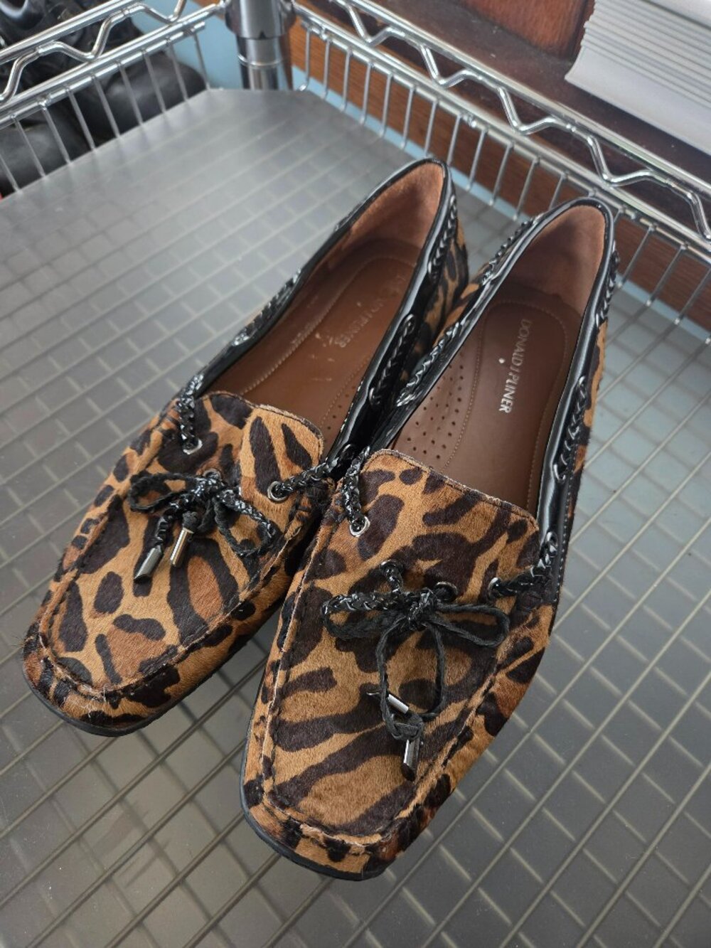 Donald J. Pliner Women's Size 10 M Lacey Slip On Leopard Print Loafers